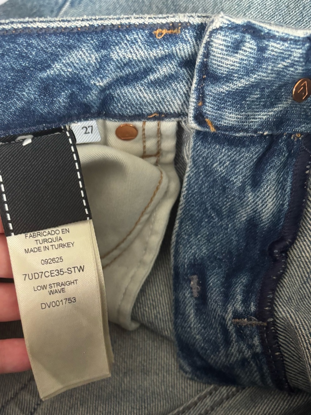 7 For All Mankind Women’s Low Straight Med Wash Distressed Sz 27 NEW w Tag $248 - Picture 12 of 14